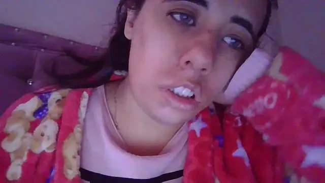 Snapshot of annarose19 chatting on March 2025 09:32:02 PM annarose19 online show from March 2025 09:32:02 PM