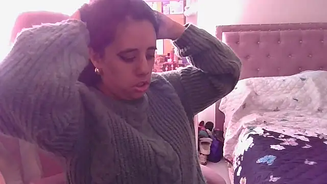 Snapshot of annarose19 chatting on March 2025 08:40:02 PM annarose19 online show from March 2025 08:40:02 PM