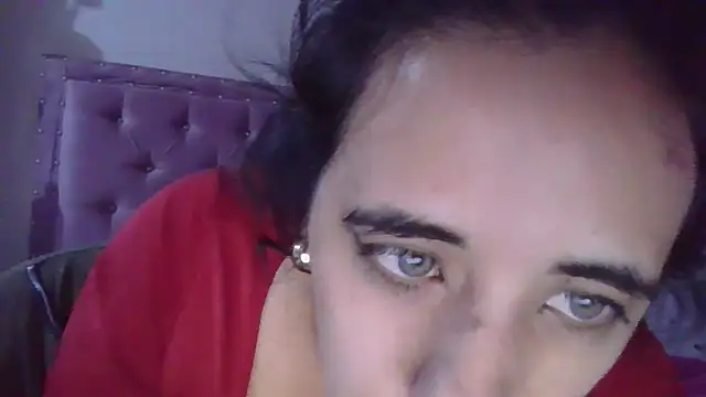Snapshot of annarose19 chatting on March 2025 01:00:02 AM annarose19 online show from March 2025 01:00:02 AM