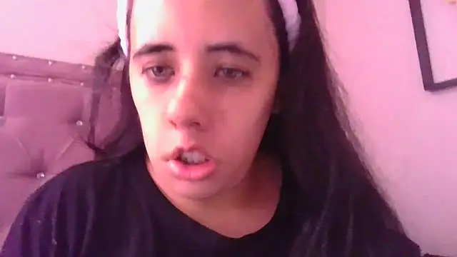 Snapshot of annarose19 chatting on September 2025 05:46:01 PM annarose19 online show from September 2025 05:46:01 PM