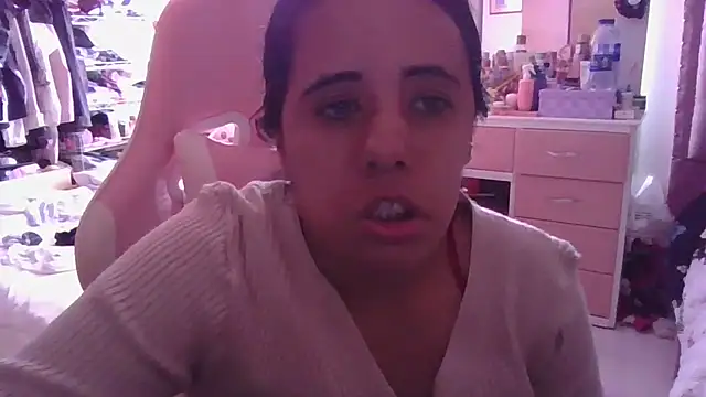 Snapshot of annarose19 chatting on October 2025 07:46:02 PM annarose19 online show from October 2025 07:46:02 PM