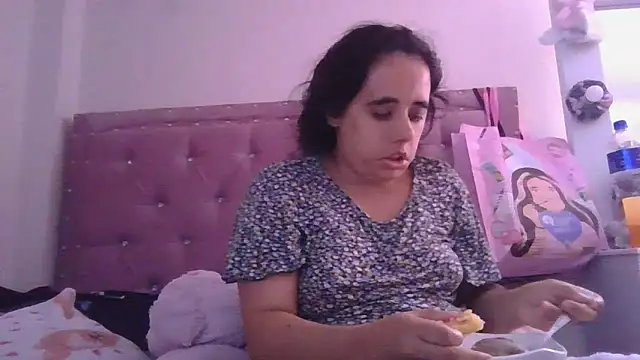 annarose19 online show from April 2026 07:58:01 PM