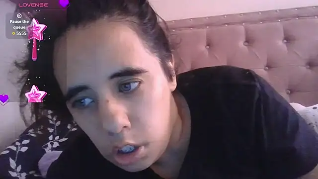 Snapshot of annarose19 chatting on May 2026 06:05:02 PM annarose19 online show from May 2026 06:05:02 PM