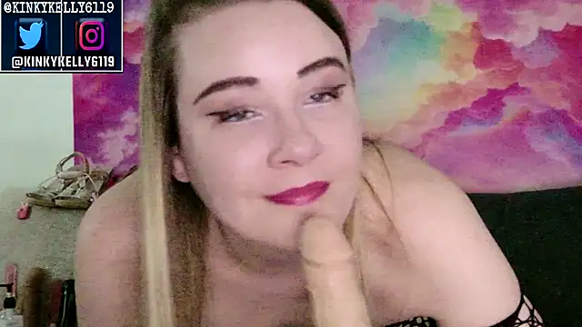 Snapshot of Kellylynn69 chatting on March 2026 11:44:02 PM Kellylynn69 online show from March 2026 11:44:02 PM