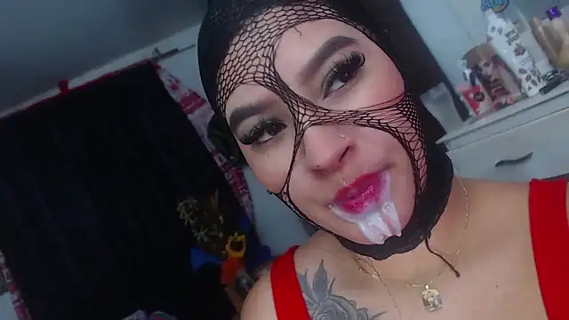 Sharlottee online show from December 2024 02:43:02 AM