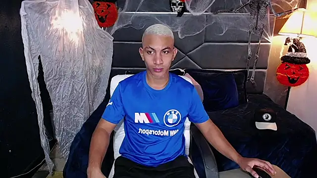 liam howard online show from October 2025 07:58:02 PM