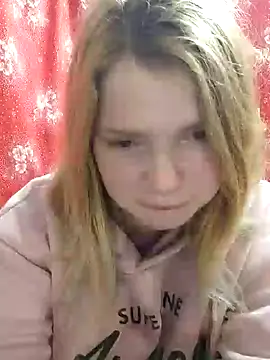 Zuli Kiska online show from December 2024 10:59:02 PM