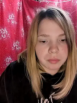 Zuli Kiska online show from March 2025 09:27:02 PM