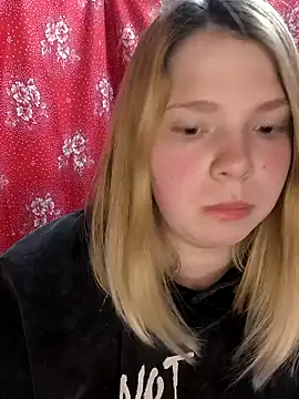 Zuli Kiska online show from March 2025 09:21:01 PM