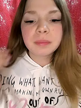 Zuli Kiska online show from February 2026 08:18:01 PM