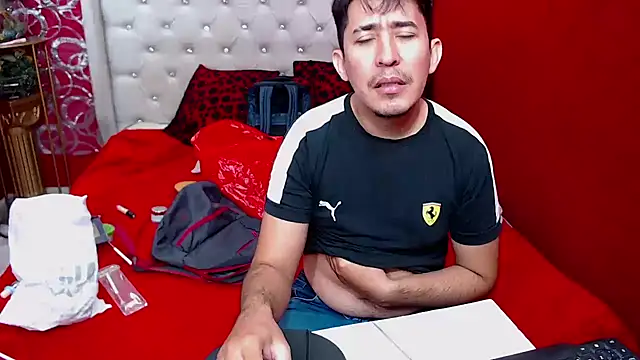 shannentrans online show from November 2025 12:24:01 AM