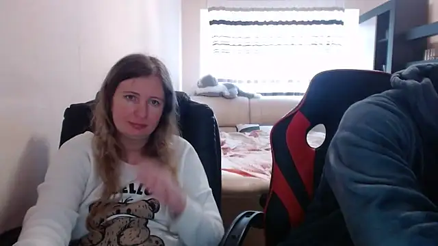 PeterAndJen online show from March 2025 09:23:02 AM