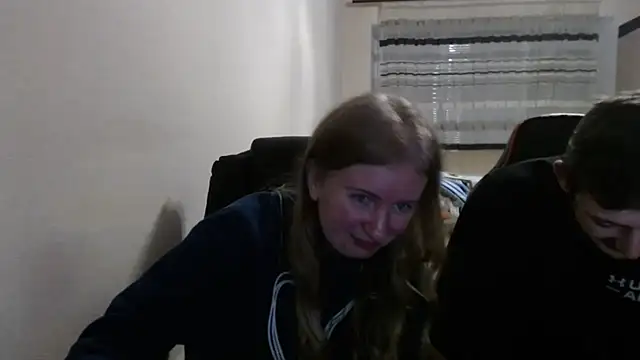 PeterAndJen online show from December 2025 07:34:02 PM