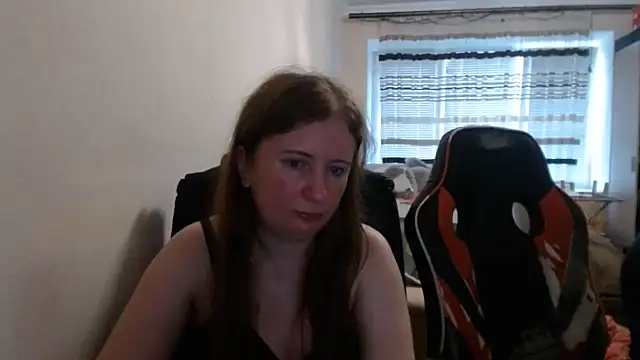 PeterAndJen online show from July 2026 06:44:01 PM