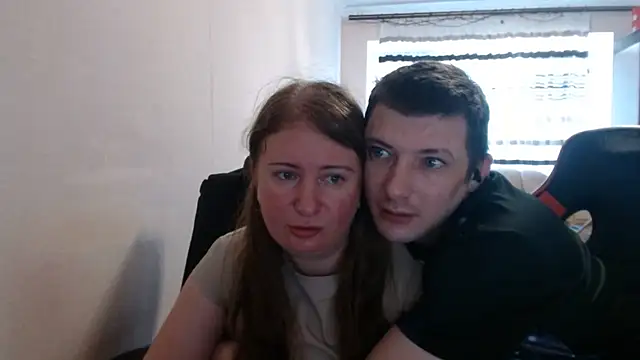 PeterAndJen online show from July 2026 05:49:01 AM