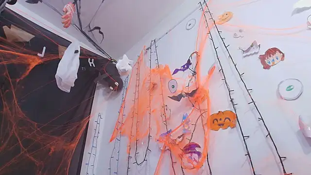 Snapshot of timkerbell_ chatting on October 2025 07:25:02 PM timkerbell online show from October 2025 07:25:02 PM