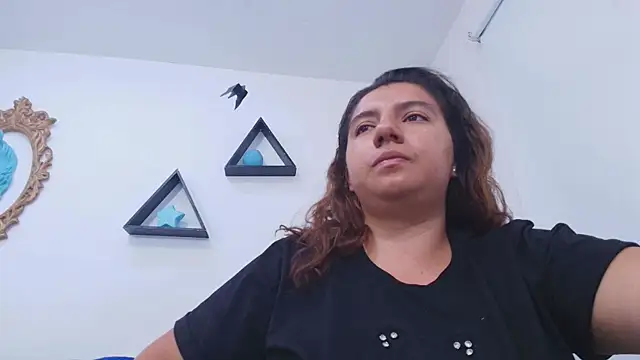 Snapshot of timkerbell_ chatting on November 2025 07:13:01 PM timkerbell online show from November 2025 07:13:01 PM