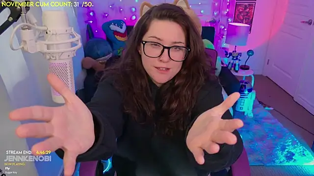 JennKenobi online show from November 2025 03:34:02 PM