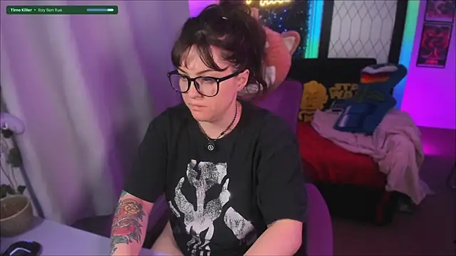 JennKenobi online show from May 2026 02:24:01 PM