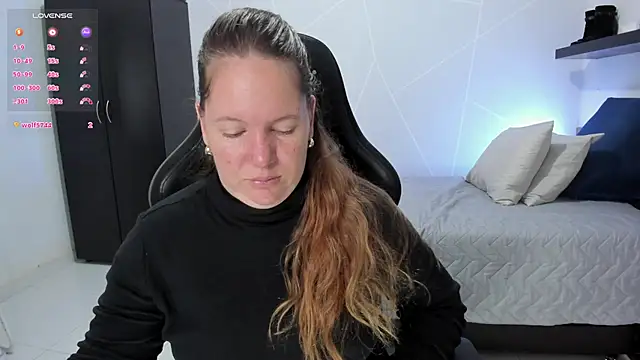 Snapshot of tamy_shine87 chatting on October 2025 04:38:01 AM tamy shine87 online show from October 2025 04:38:01 AM