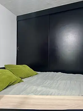 Angela isabella online show from November 2025 09:58:01 PM