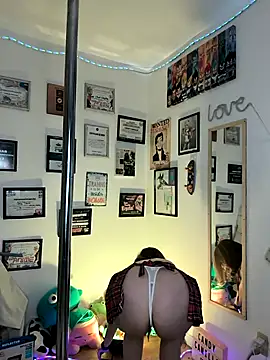 AhriSteele online show from November 2025 03:41:01 AM