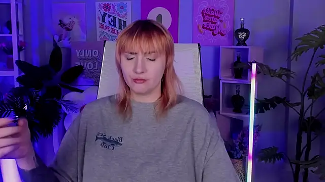 AsheLucker online show from September 2025 02:34:01 AM