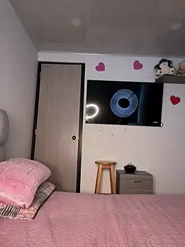 Lucy Marin online show from March 2025 03:35:01 PM