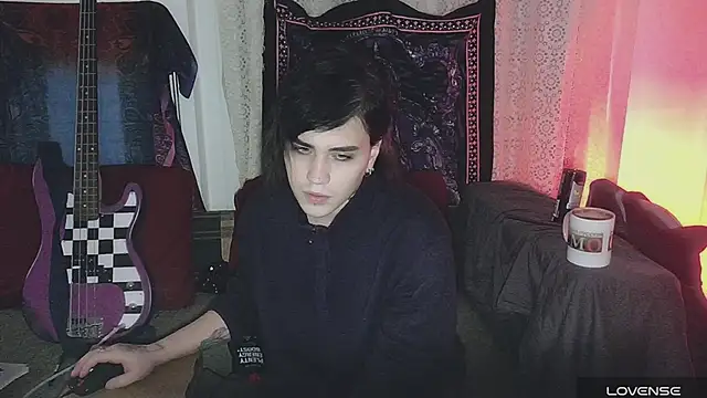 Snapshot of sademobeer chatting on December 2025 01:42:01 PM sademobeer online show from December 2025 01:42:01 PM