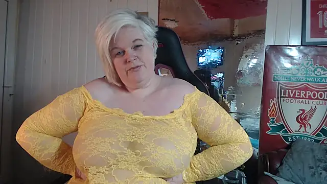 Snapshot of sexychazza16 chatting on December 2024 08:36:02 AM sexychazza16 online show from December 2024 08:36:02 AM