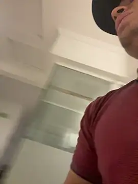 lokarius3 online show from January 2026 05:00:02 AM