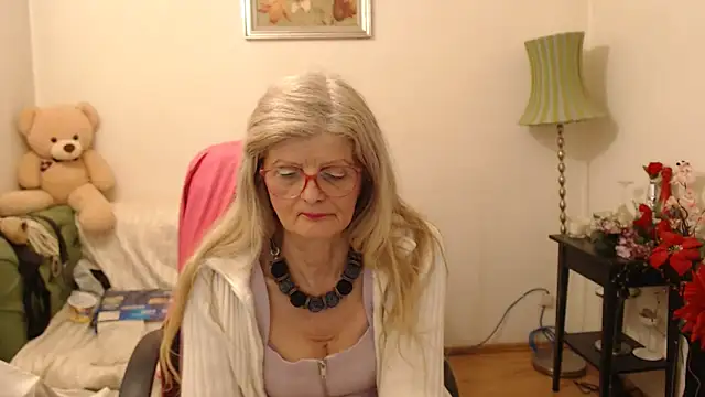 Snapshot of BlairFort chatting on March 2025 08:22:01 PM BlairFort online show from March 2025 08:22:01 PM