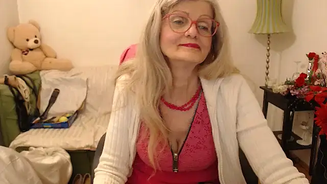 Snapshot of BlairFort chatting on March 2025 09:34:01 PM BlairFort online show from March 2025 09:34:01 PM