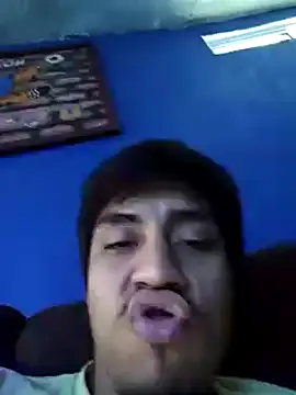 AlexAlejandro13 online show from March 2025 05:47:02 PM