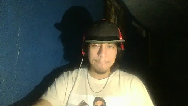 AlexAlejandro13 online show from October 2025 06:46:02 AM