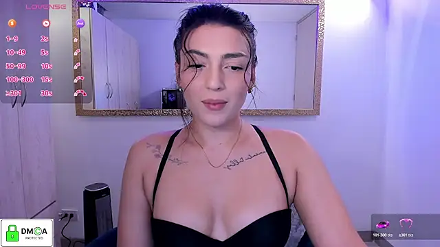 EricaVanderhill online show from April 2026 10:34:02 PM