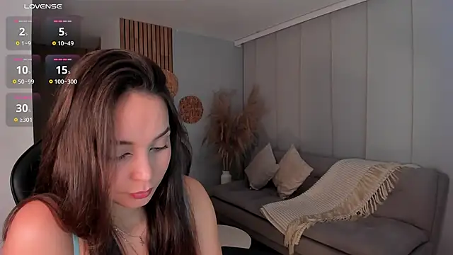 AnnieHallX online show from March 2025 03:44:02 AM