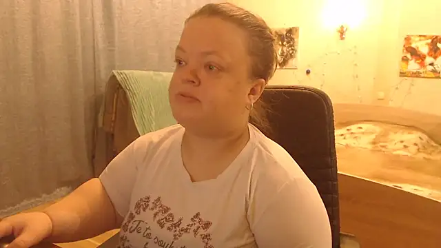 Janiffer MiMi online show from February 2025 05:49:02 PM