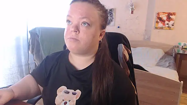 Janiffer MiMi online show from March 2025 01:18:01 PM