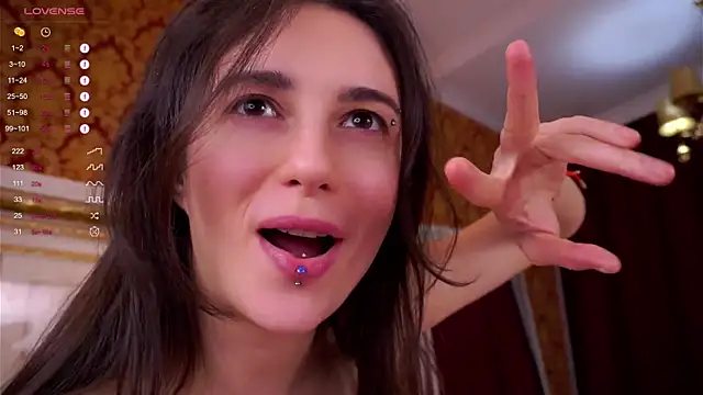 Holla Molly online show from February 2025 05:05:01 AM