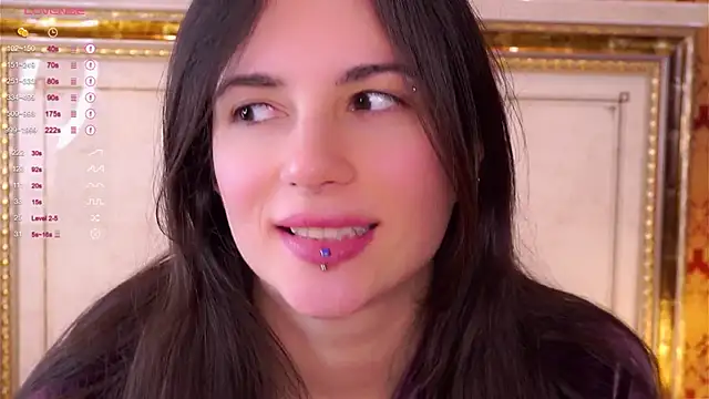 Holla Molly online show from February 2025 12:21:01 PM