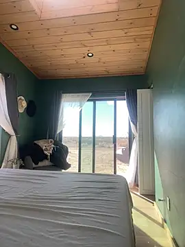 Snapshot of 1-800-FUCKYOU chatting on February 2026 06:22:01 PM 1-800-FUCKYOU online show from February 2026 06:22:01 PM