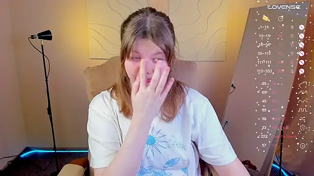 Vivian cutie online show from February 2025 02:32:01 PM