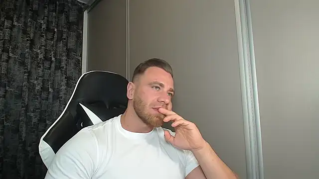 Thori92 online show from July 2026 04:14:01 PM