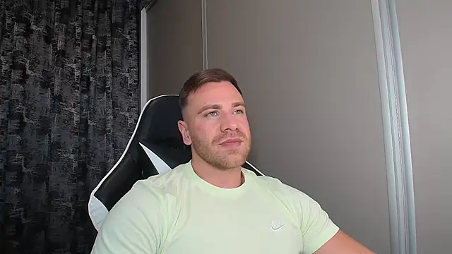 Thori92 online show from July 2026 05:22:02 PM