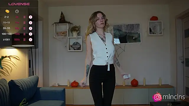 Snapshot of melanielwithu chatting on October 2025 11:31:02 AM melanielwithu online show from October 2025 11:31:02 AM