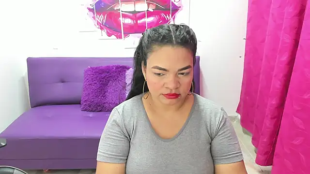 Cloe 35 online show from March 2025 02:01:02 PM