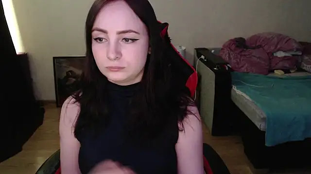 Laralianna online show from April 2026 01:39:01 PM