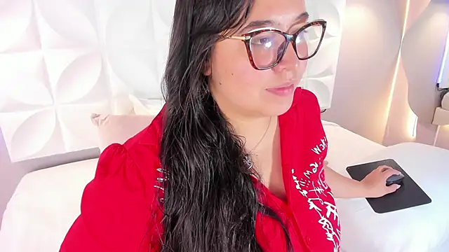 Dulce 26  online show from February 2025 05:05:02 PM