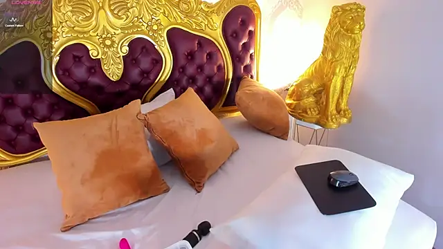 Dulce 26  online show from February 2025 05:04:02 PM